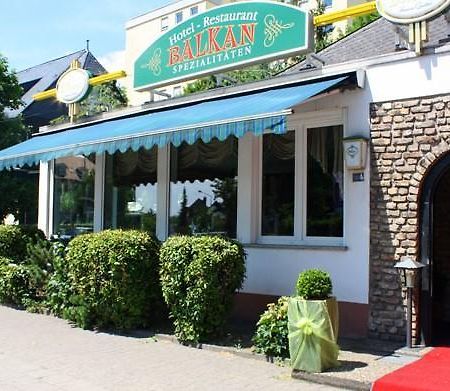 巴尔干餐厅酒店 特里尔 外观 照片